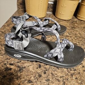 Women's Chacos Z/Volv 2.  Size 9
